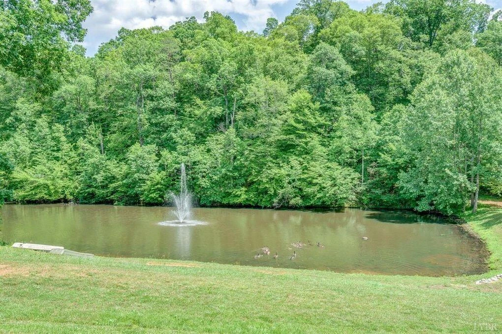 450 Holyfield LN - Photo 11