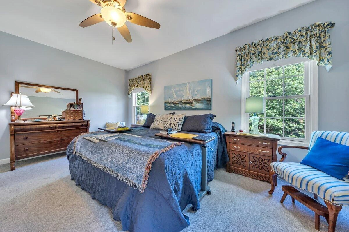 1017 Joffrey DR - Photo 14