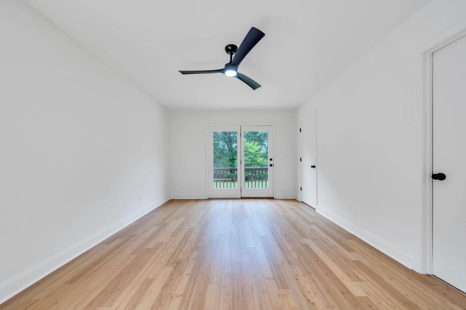6695 Raintree RD - Photo 23