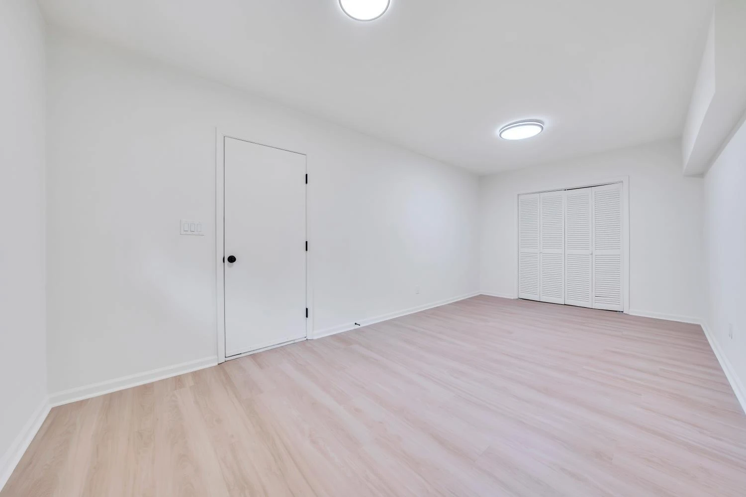 6695 Raintree RD - Photo 34