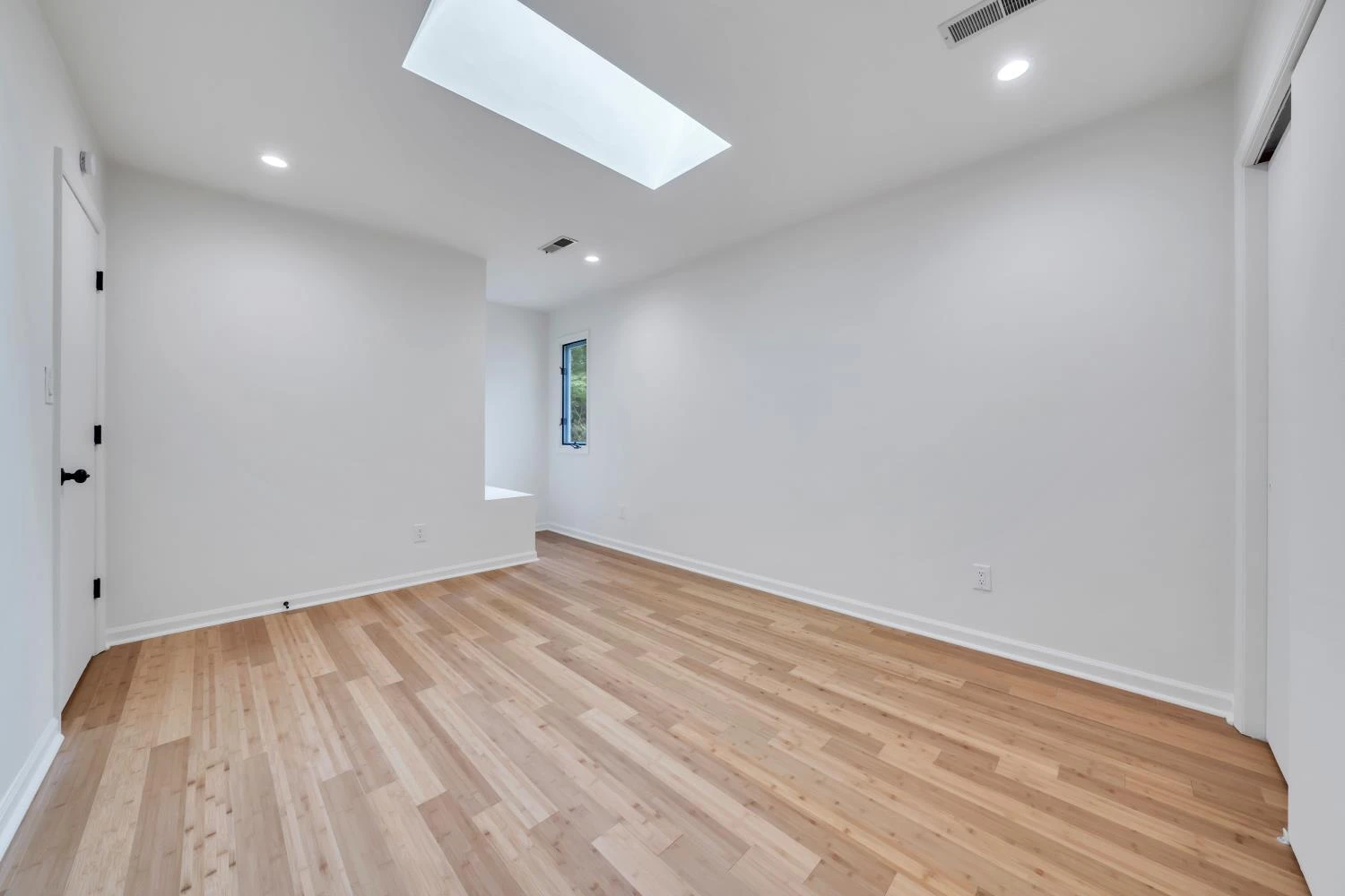 6695 Raintree RD - Photo 38