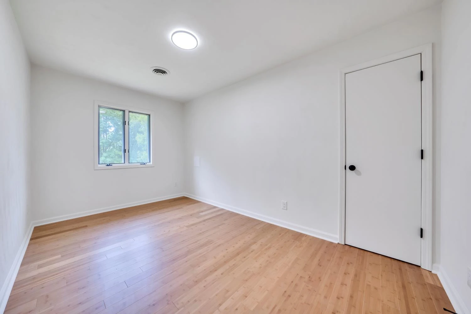 6695 Raintree RD - Photo 45