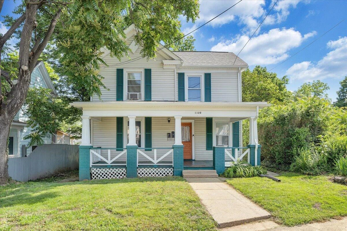 1120 6th ST SE