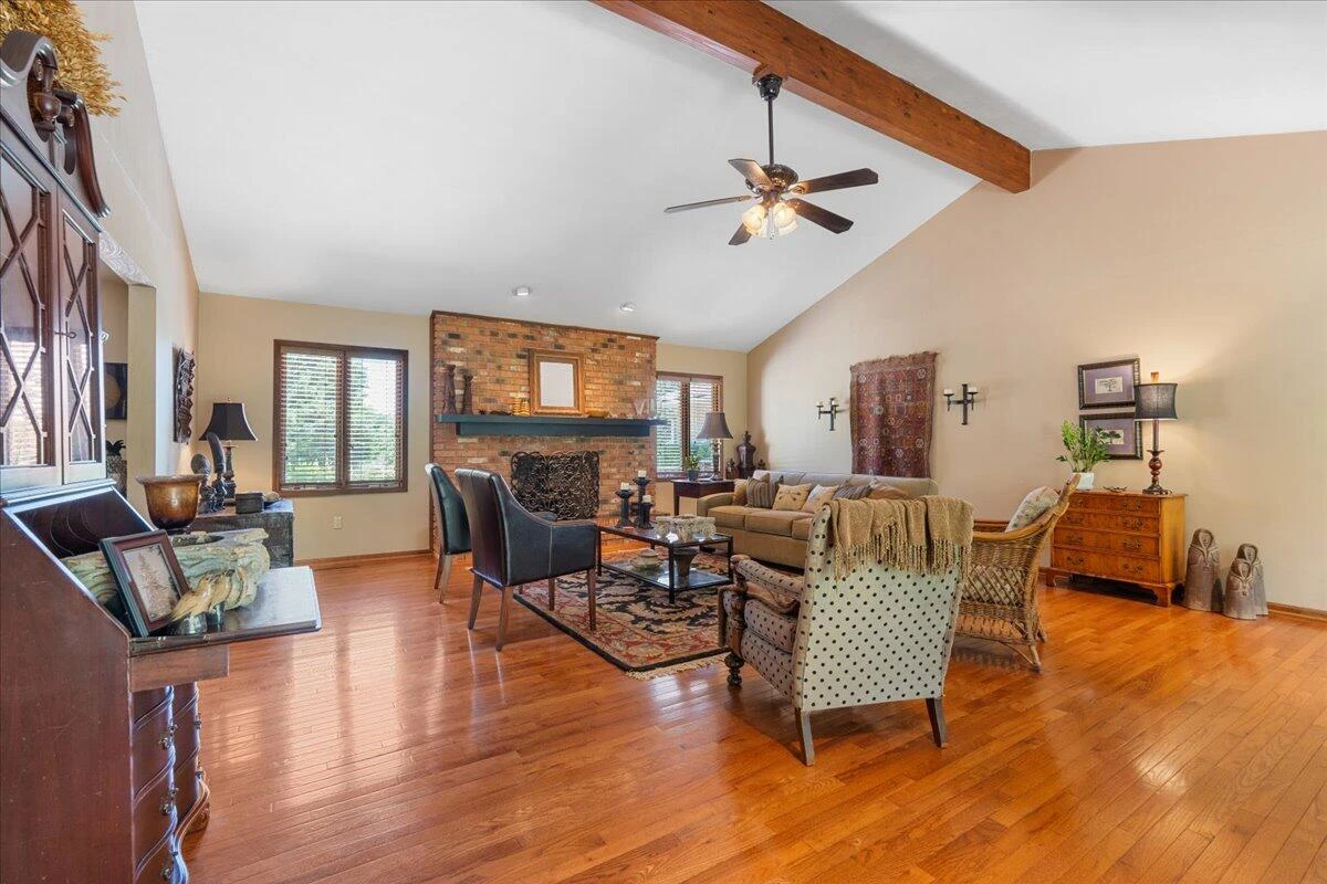 453 Wirtz RD - Photo 10