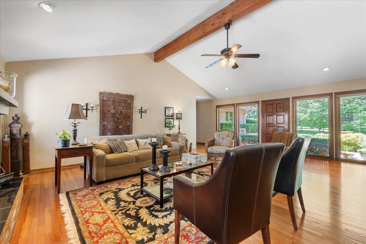 453 Wirtz RD - Photo 12