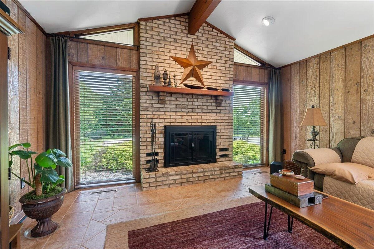 453 Wirtz RD - Photo 25