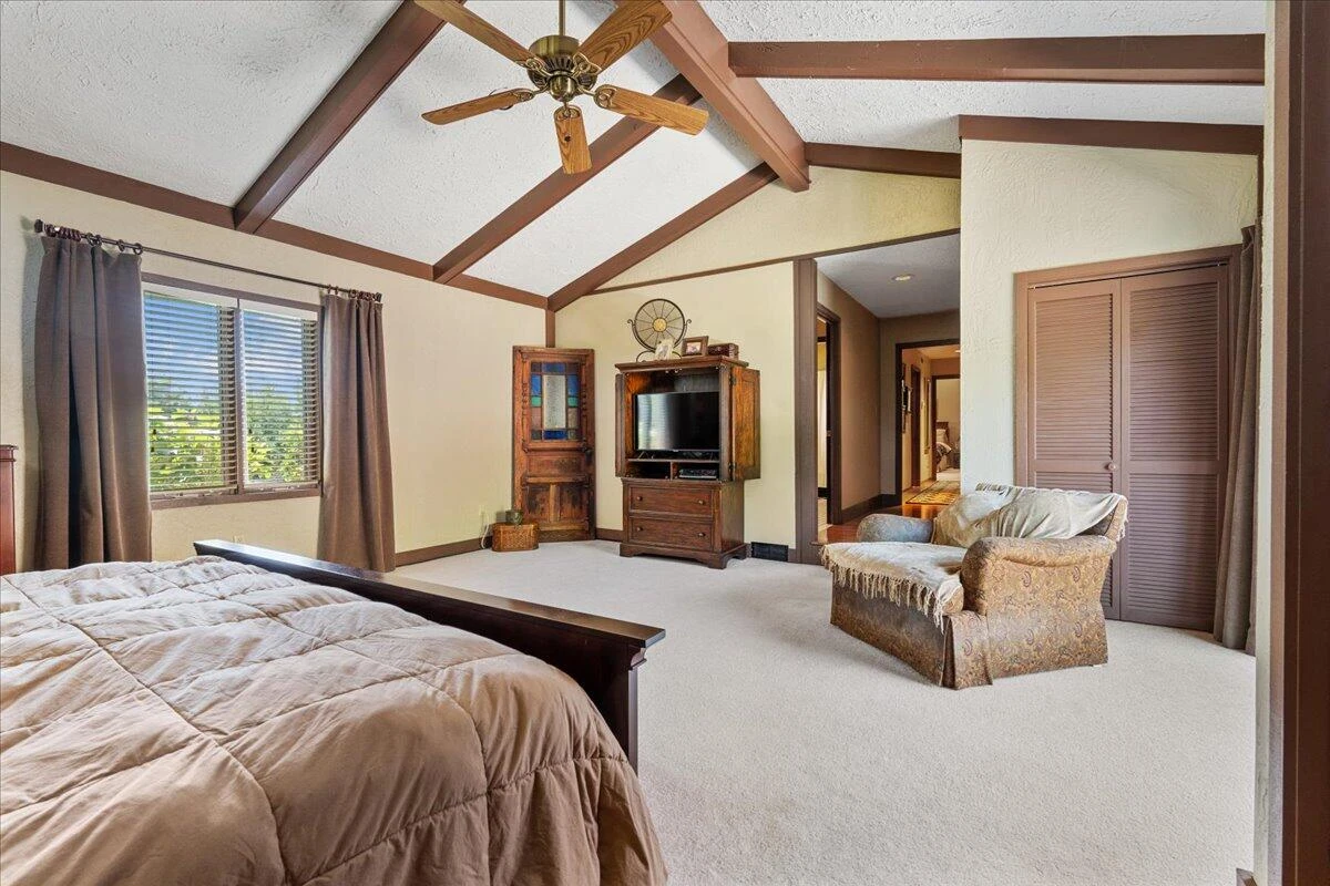 453 Wirtz RD - Photo 32