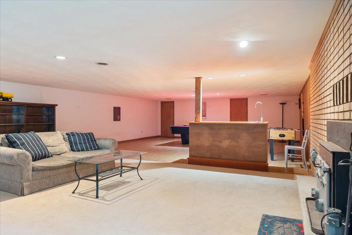 453 Wirtz RD - Photo 49