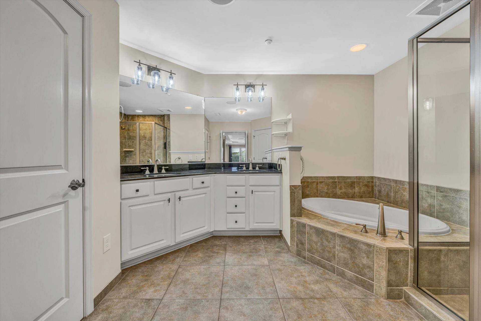100 Bridgewater Pointe PL #401 - Photo 19