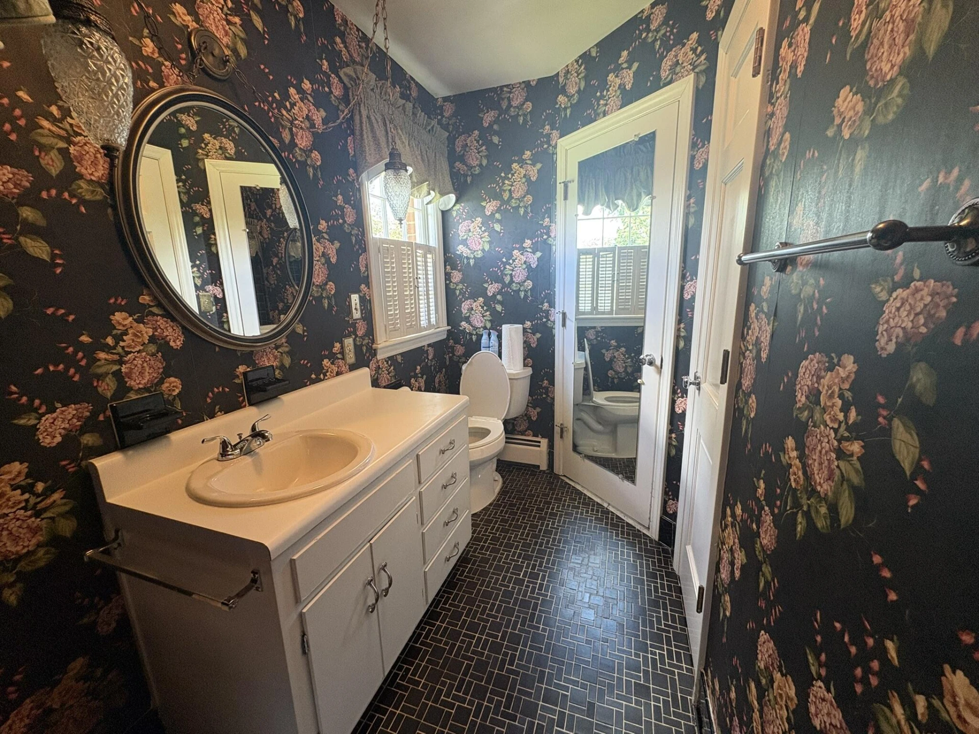 600 Academy ST - Photo 14