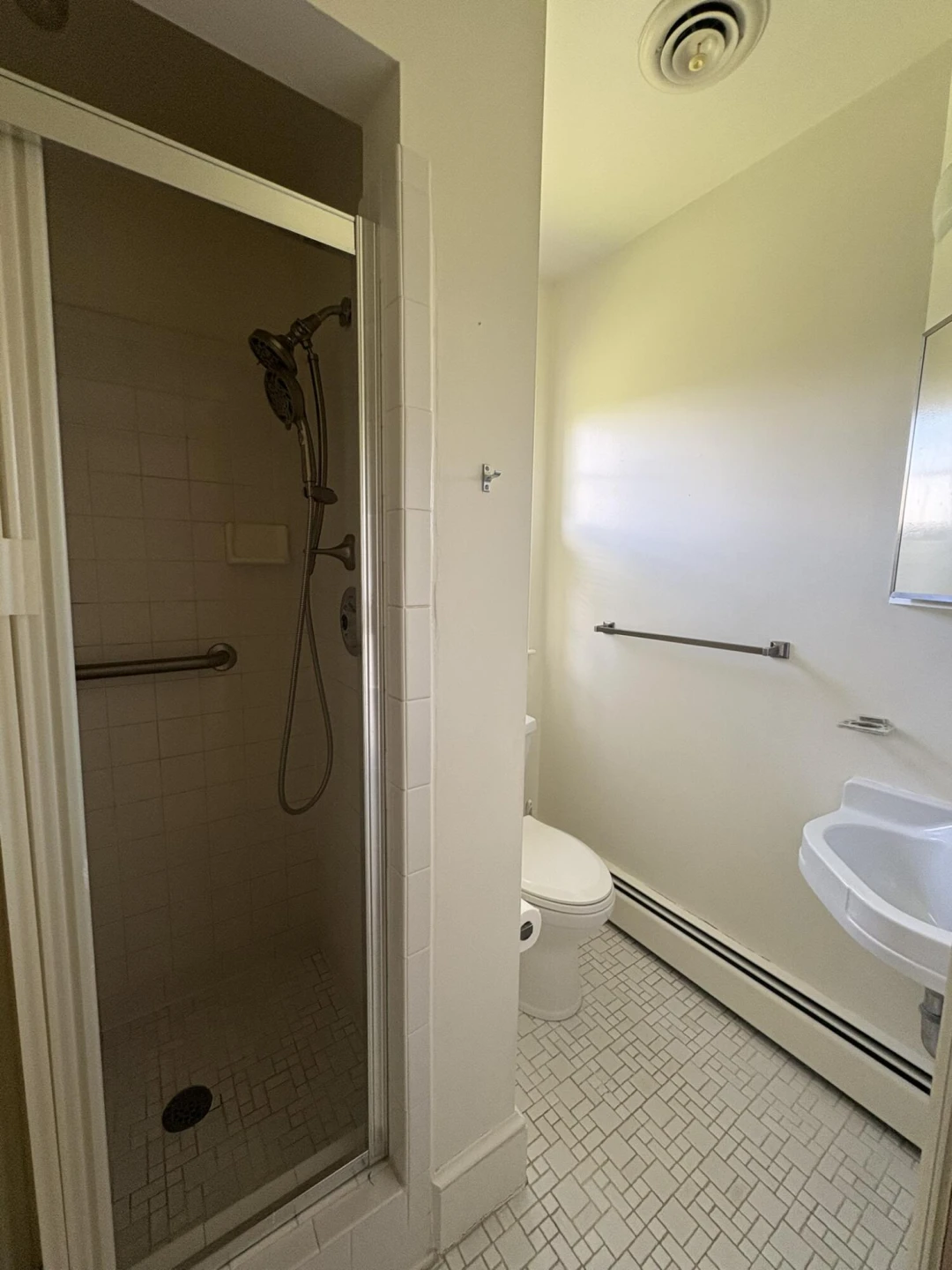 600 Academy ST - Photo 19