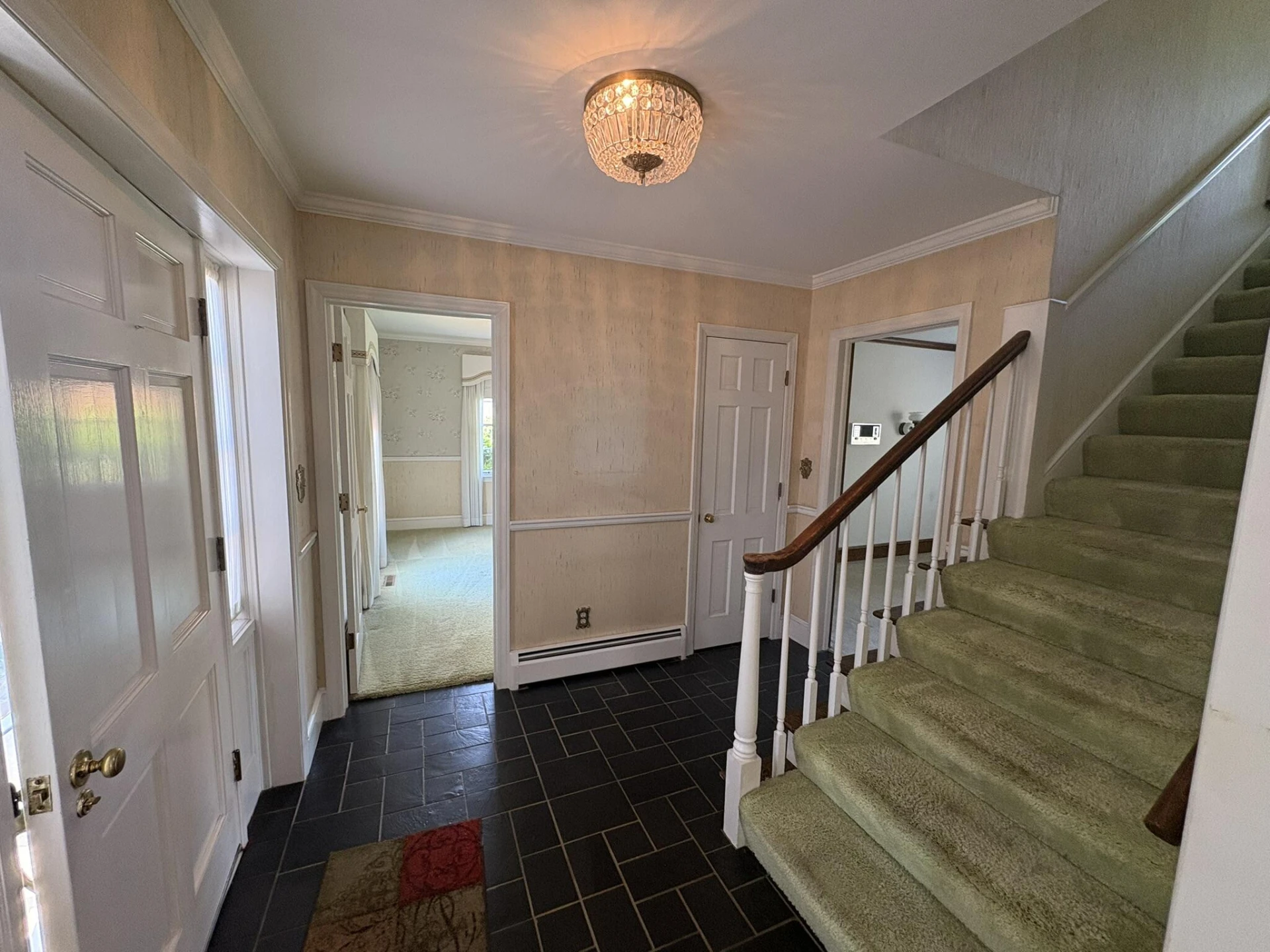 600 Academy ST - Photo 4