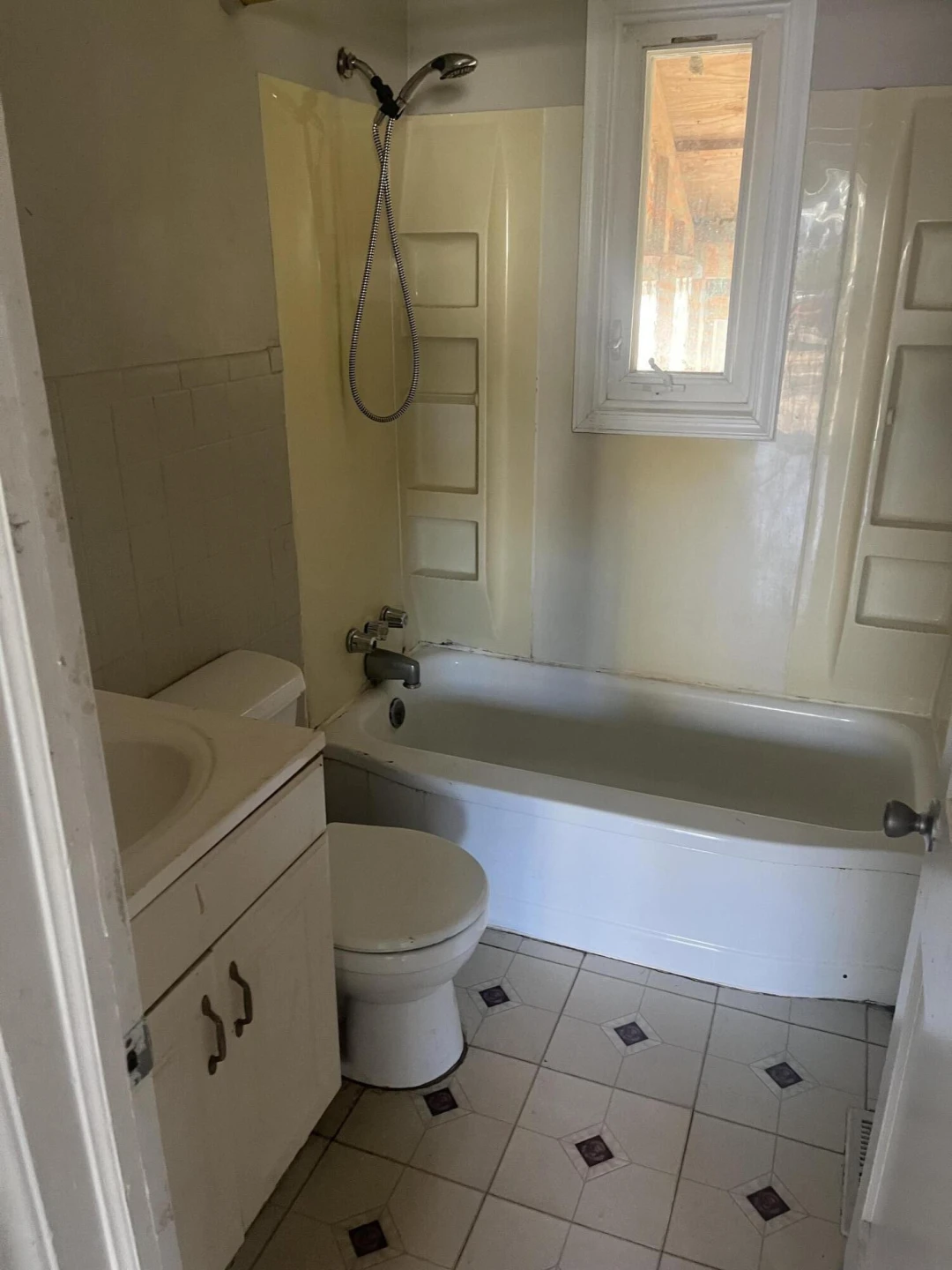 514 Westwood BLVD NW - Photo 3
