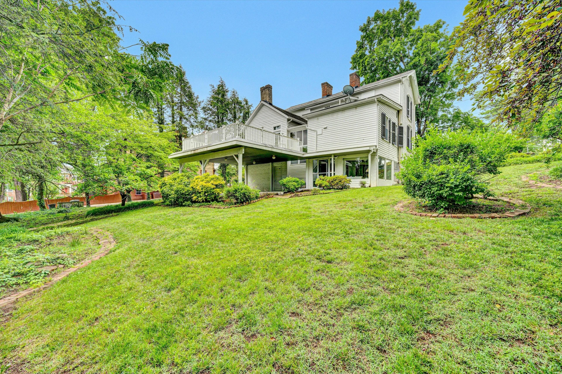 220 N Broad ST - Photo 32