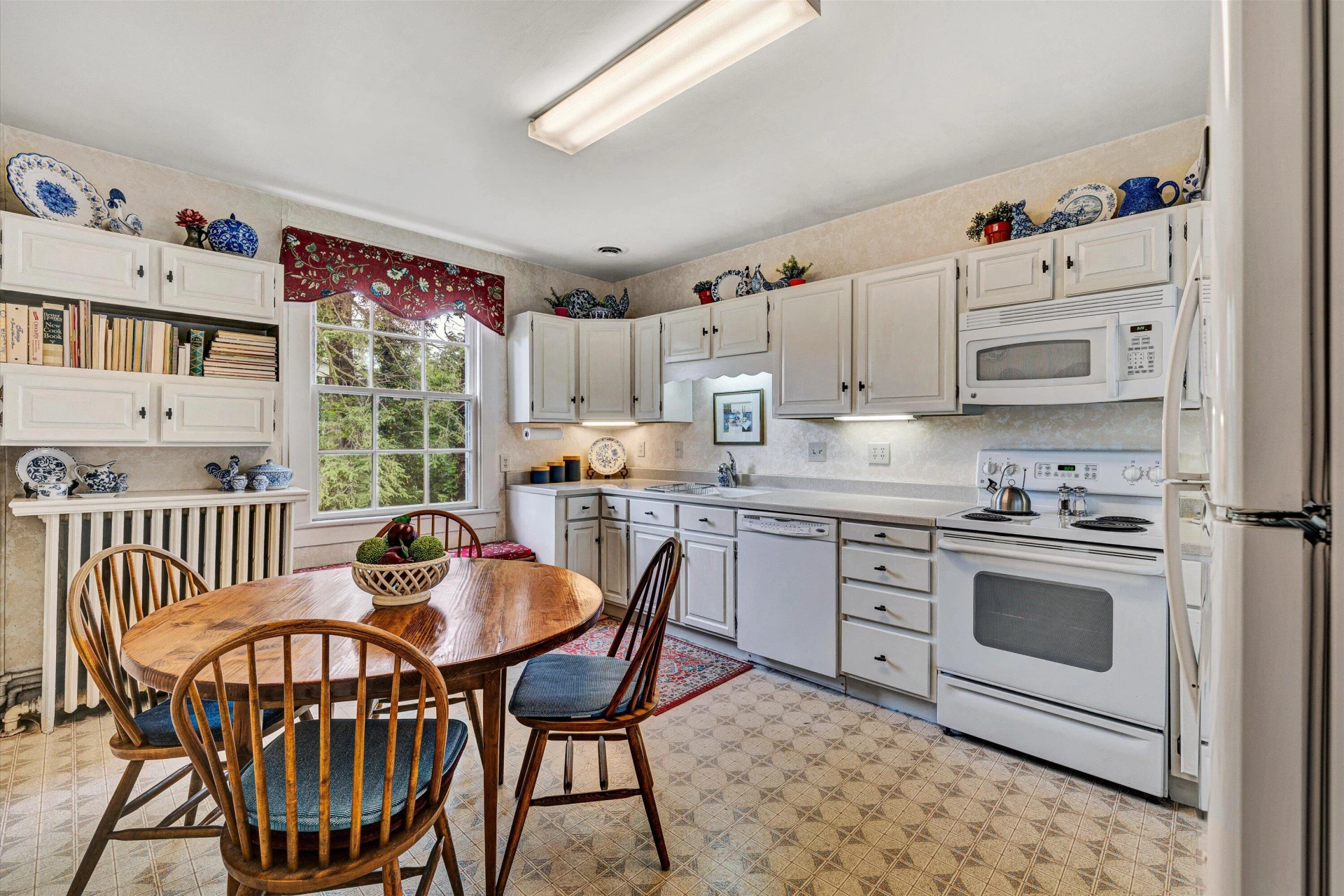 220 N Broad ST - Photo 12