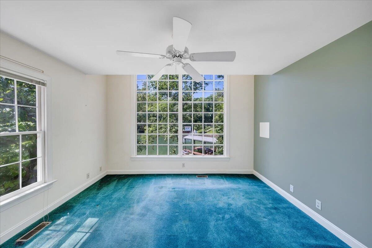 414 Strawberry Banks DR - Photo 14