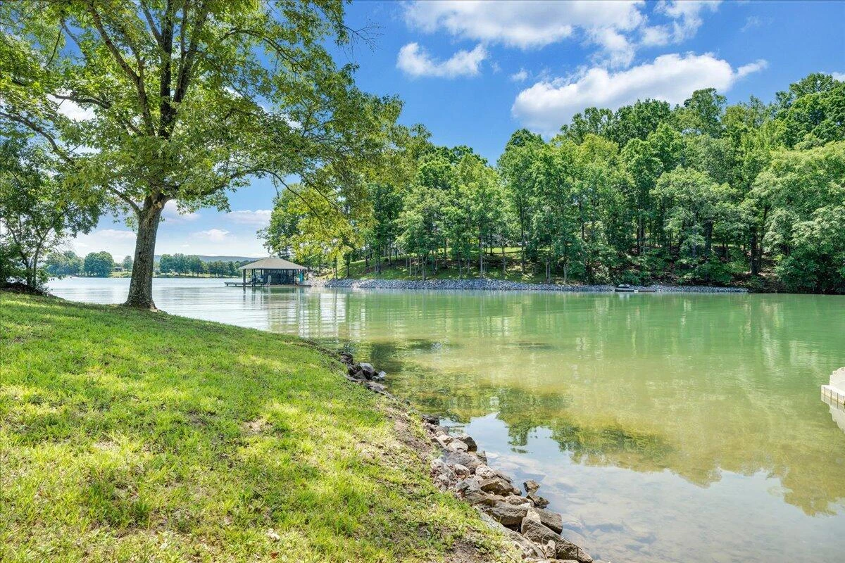 414 Strawberry Banks DR - Photo 51