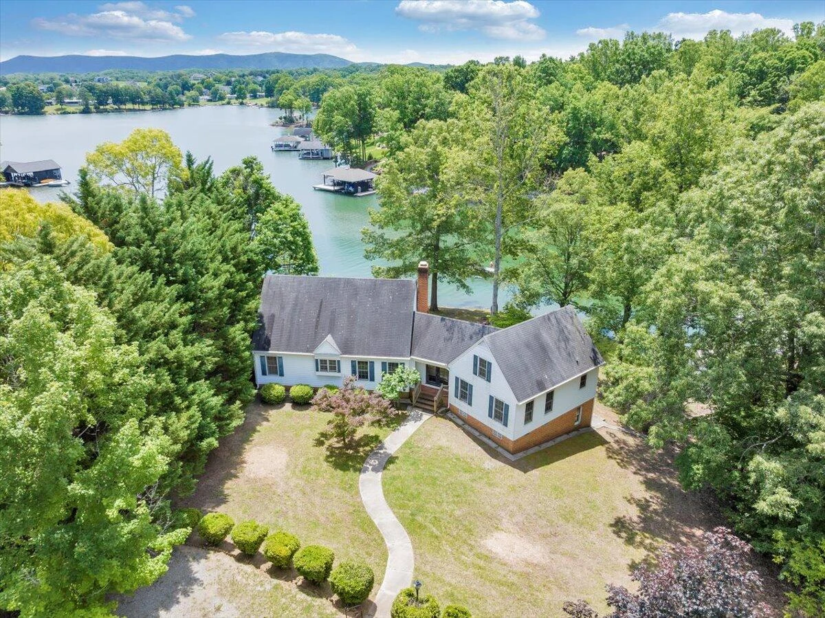 414 Strawberry Banks DR - Photo 8