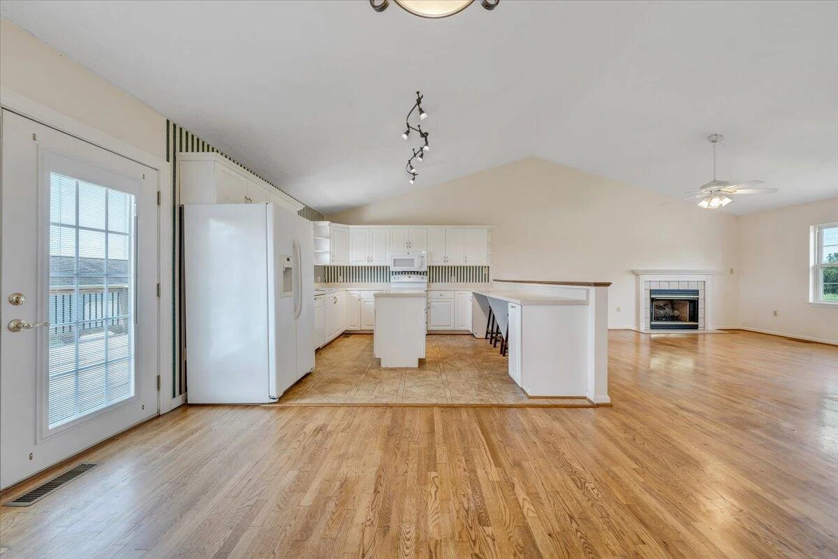 2265 Meadors Spur RD - Photo 10