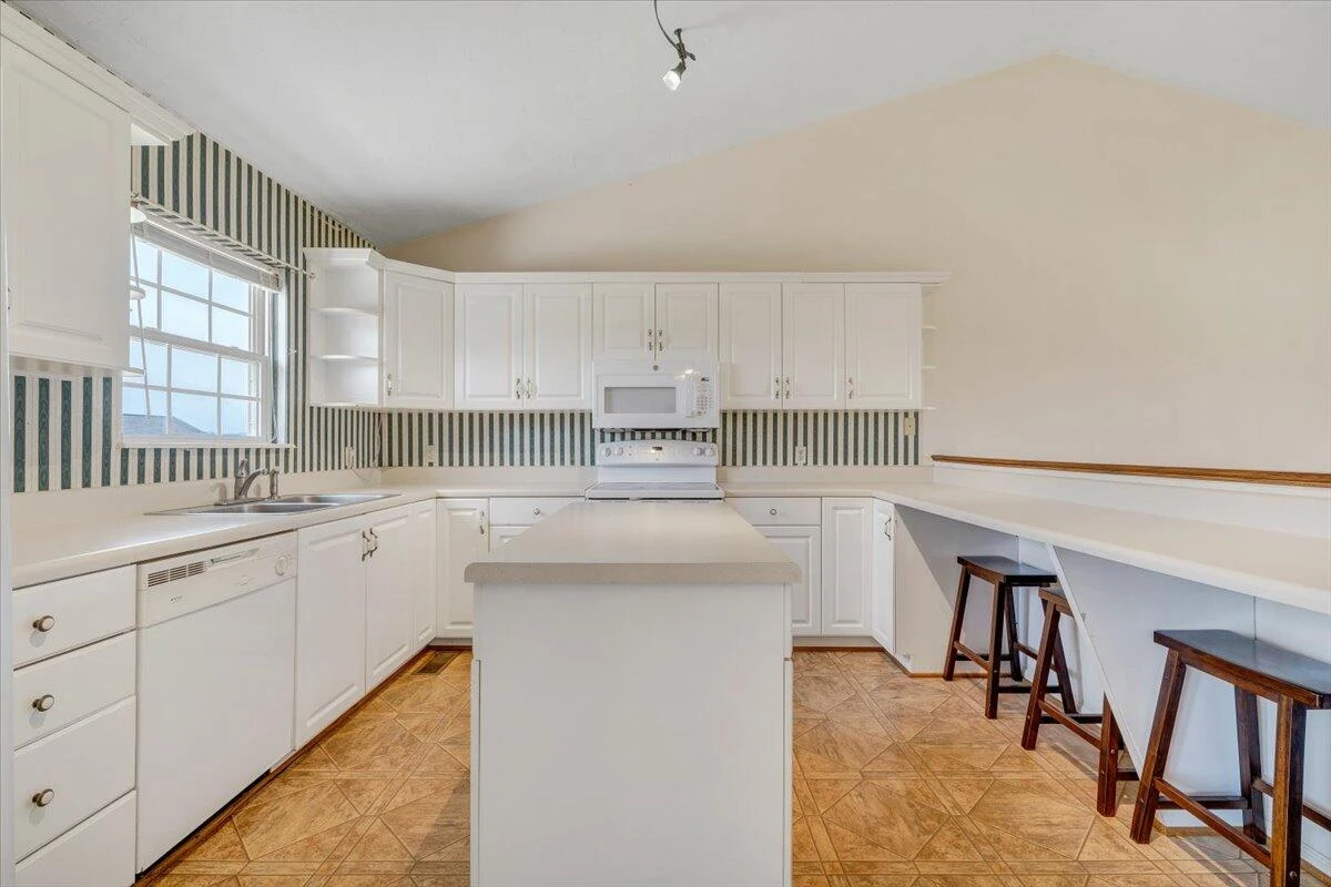 2265 Meadors Spur RD - Photo 14