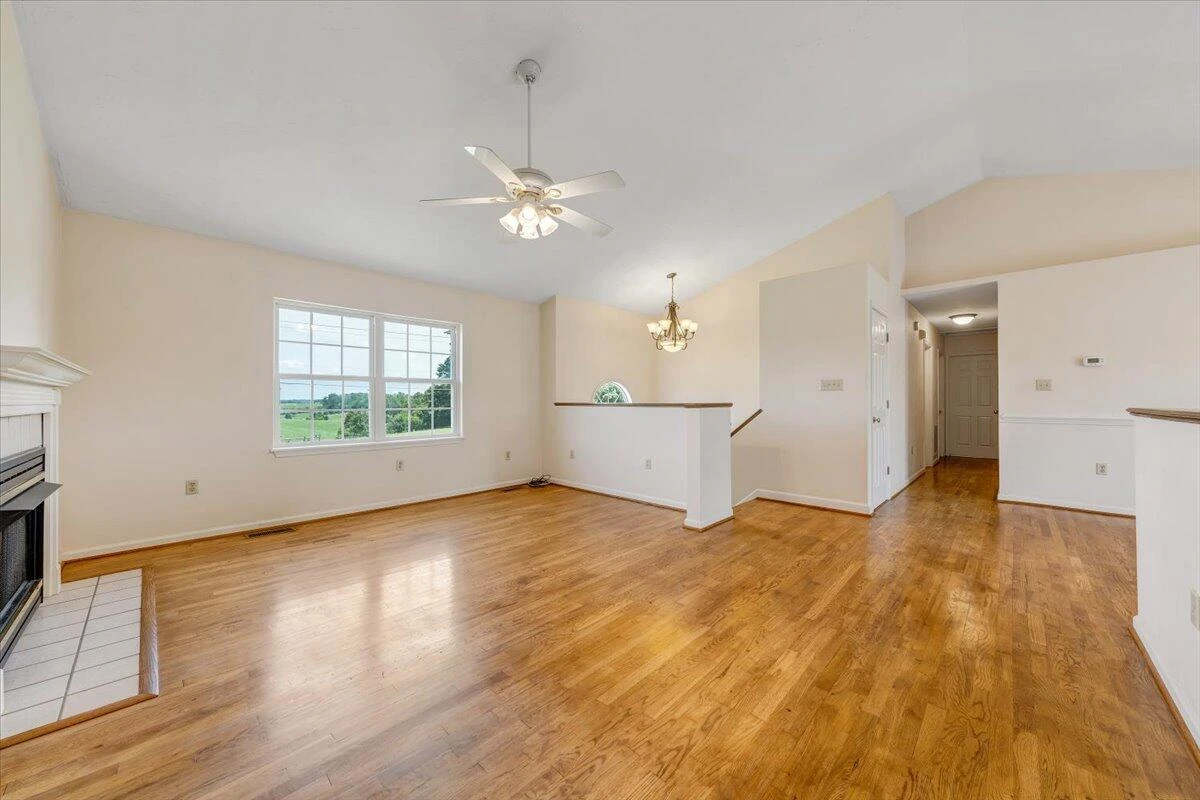 2265 Meadors Spur RD - Photo 5