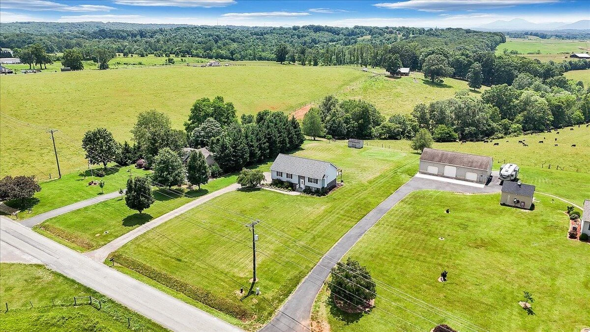 2265 Meadors Spur RD - Photo 64