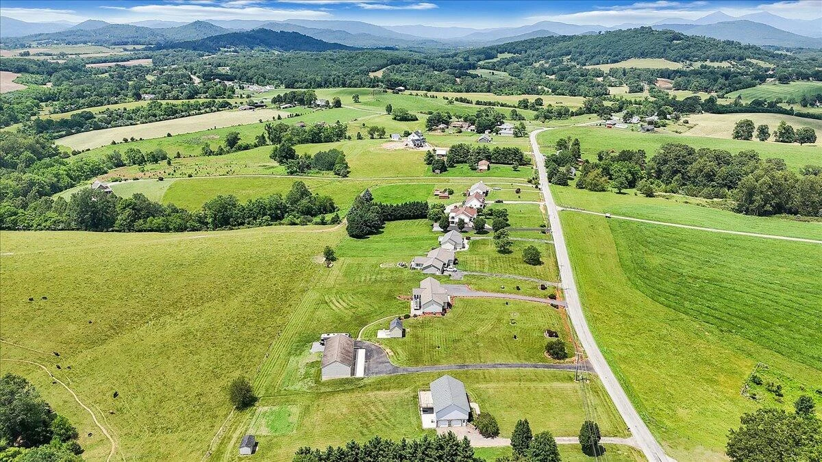 2265 Meadors Spur RD - Photo 73