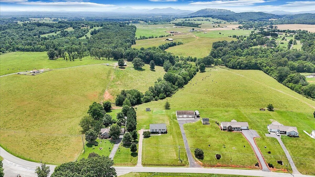 2265 Meadors Spur RD - Photo 75