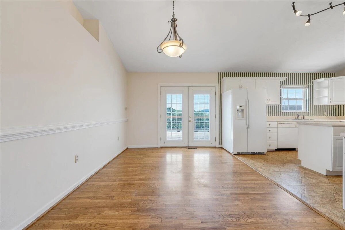 2265 Meadors Spur RD - Photo 8