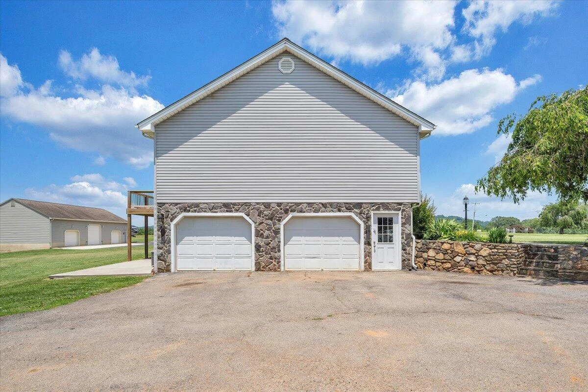 2265 Meadors Spur RD - Photo 99