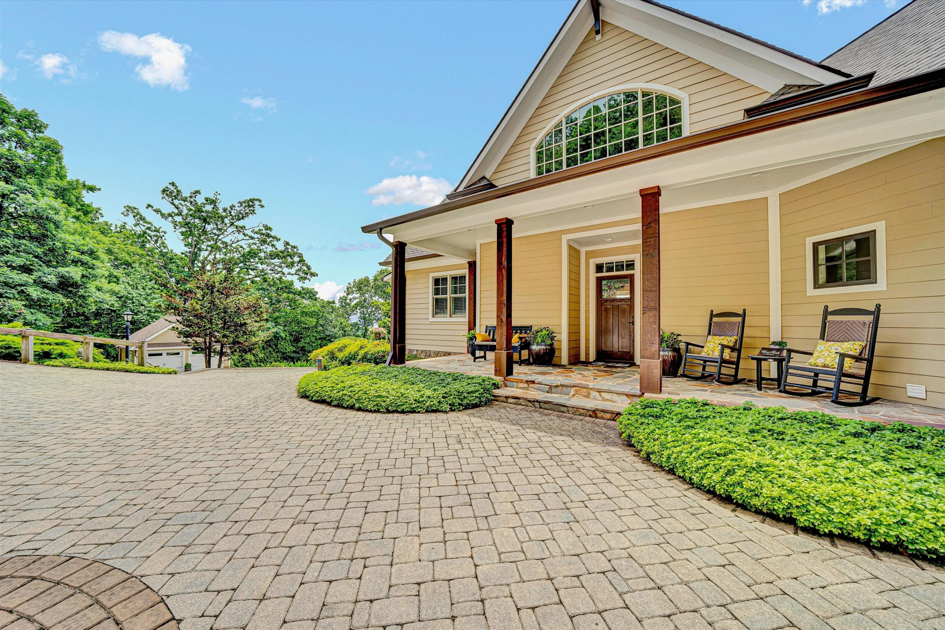 4342 TODDSBURY DR - Photo 2