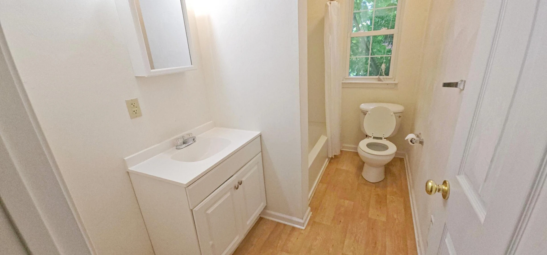 1017 Curtis AVE NW - Photo 5