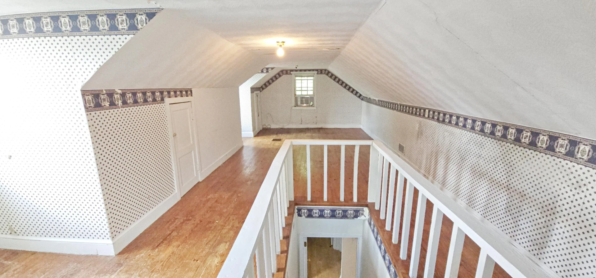 1017 Curtis AVE NW - Photo 7