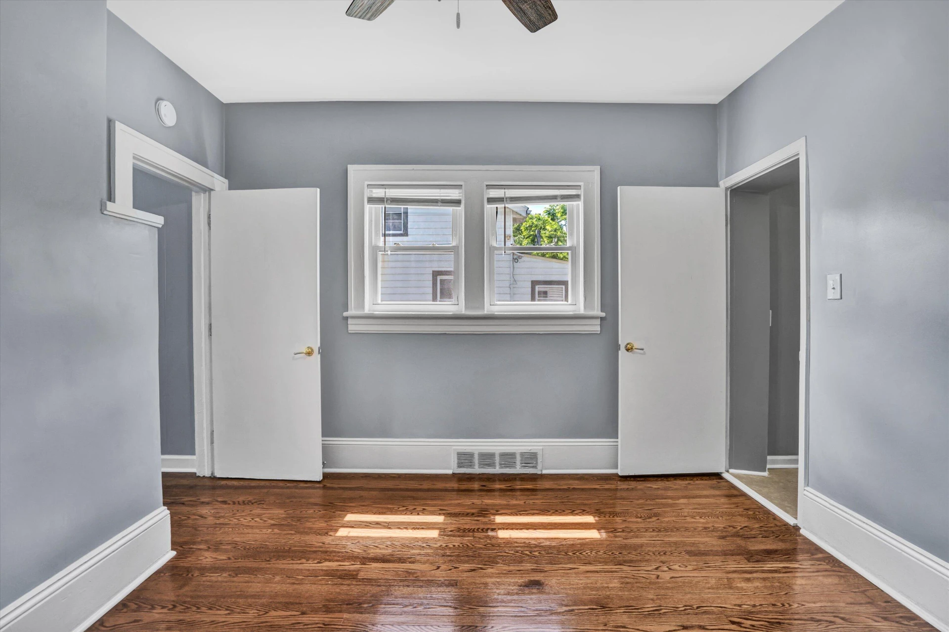 1228 Thomas AVE NW - Photo 13