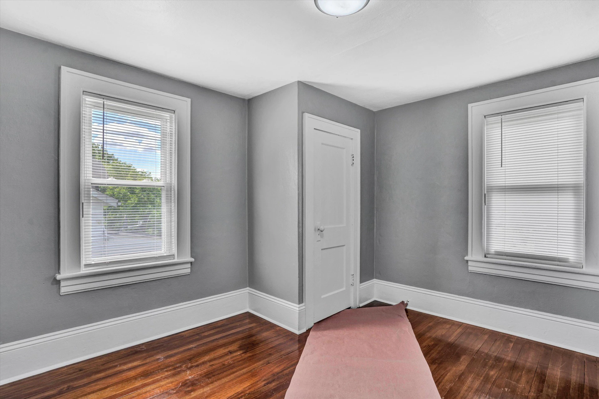 1228 Thomas AVE NW - Photo 20