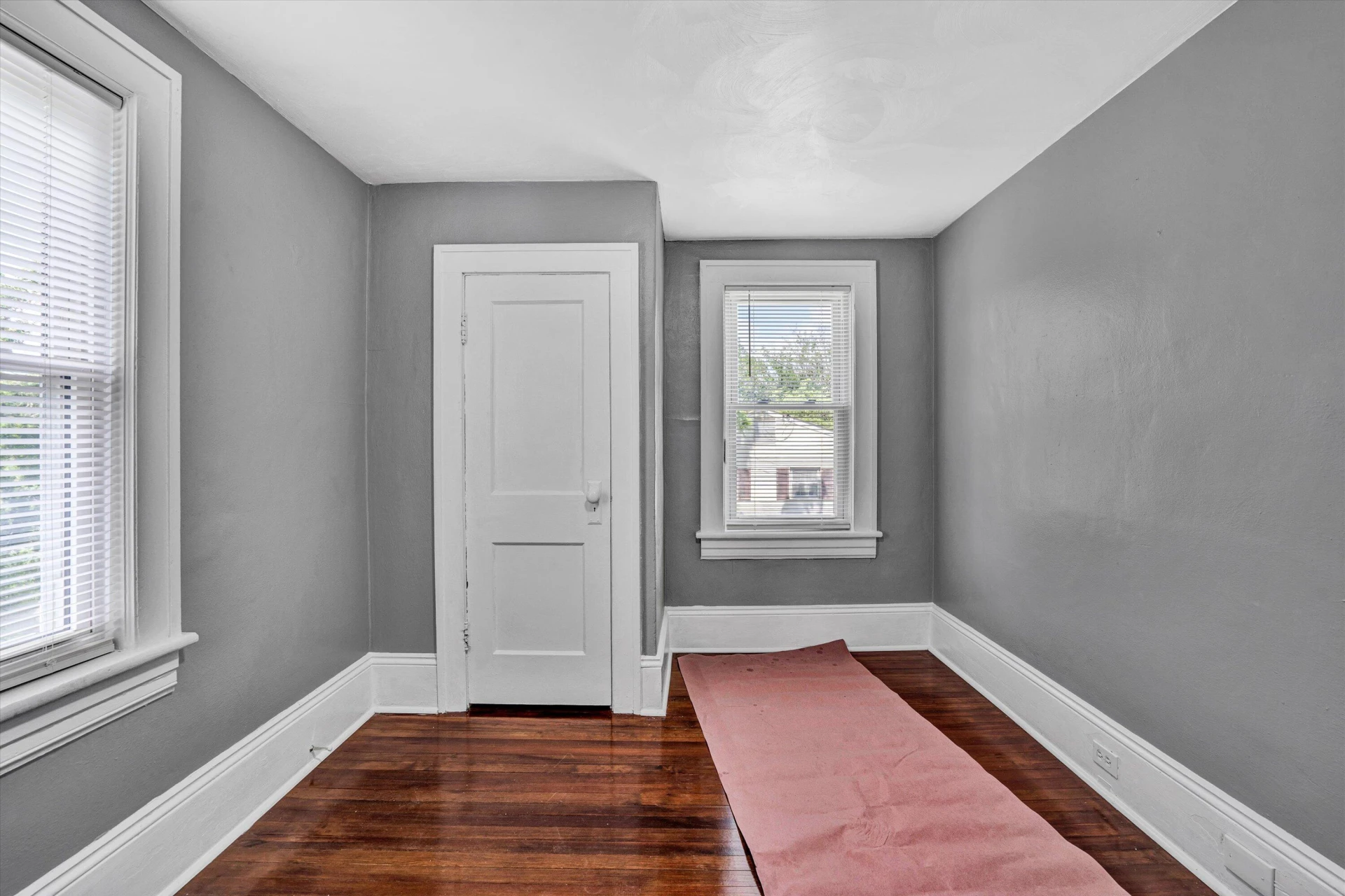 1228 Thomas AVE NW - Photo 21