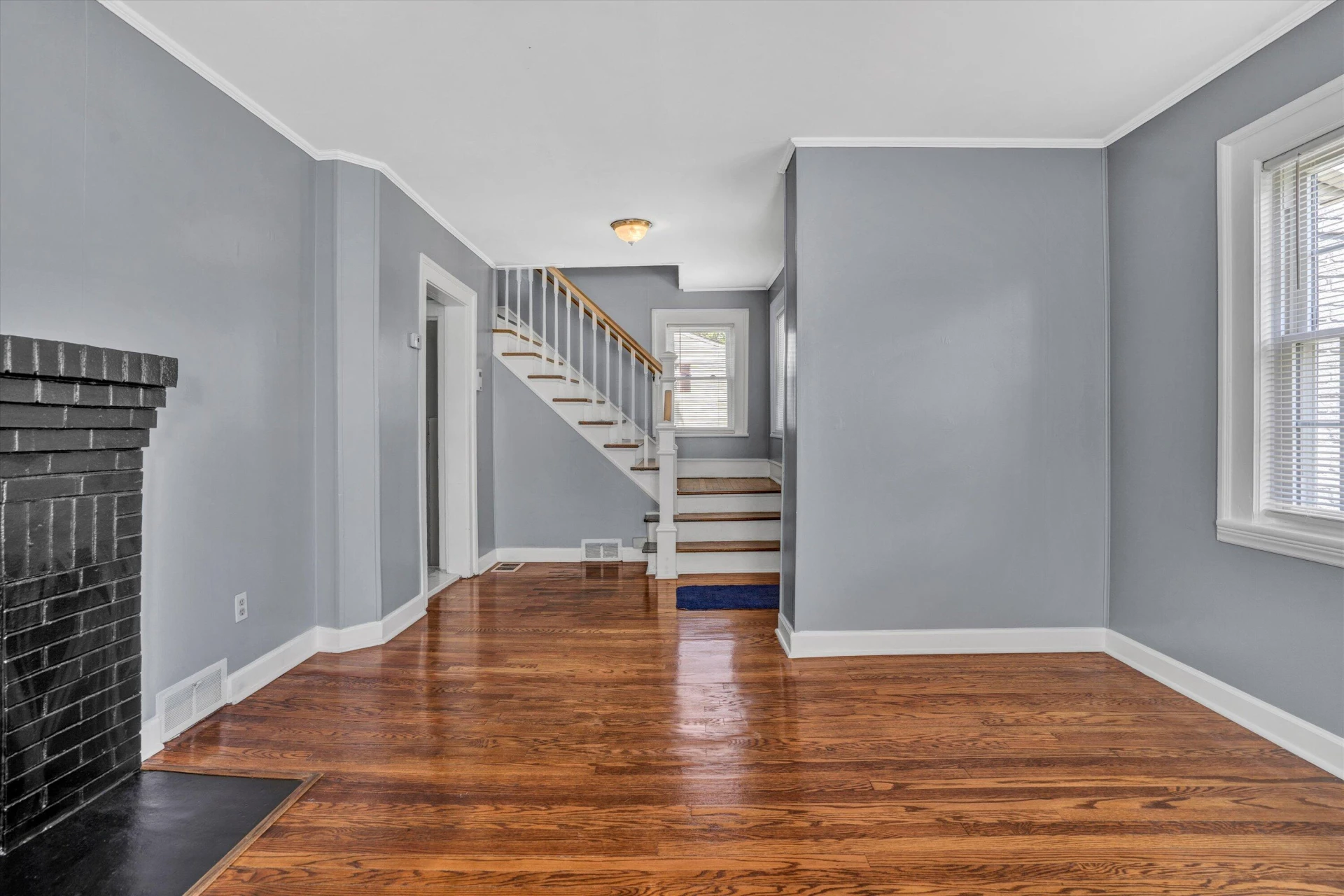 1228 Thomas AVE NW - Photo 5
