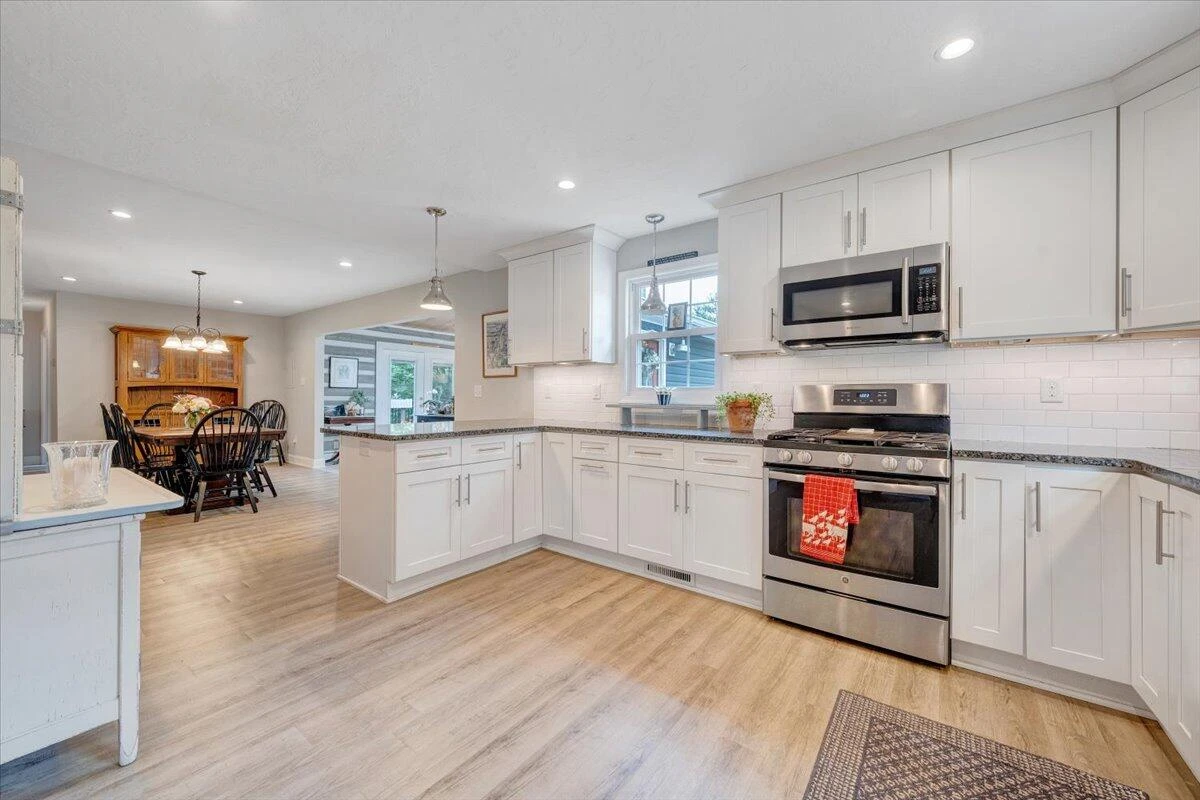 245 Indian Pointe DR - Photo 26