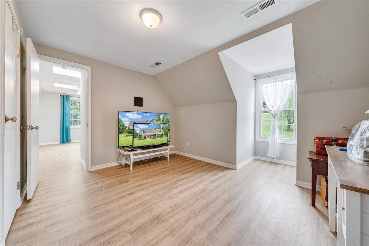 245 Indian Pointe DR - Photo 47