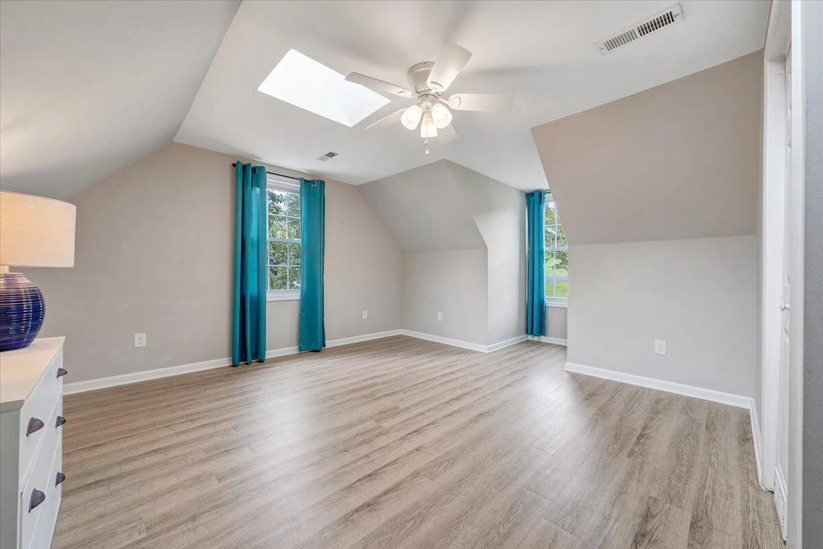 245 Indian Pointe DR - Photo 49