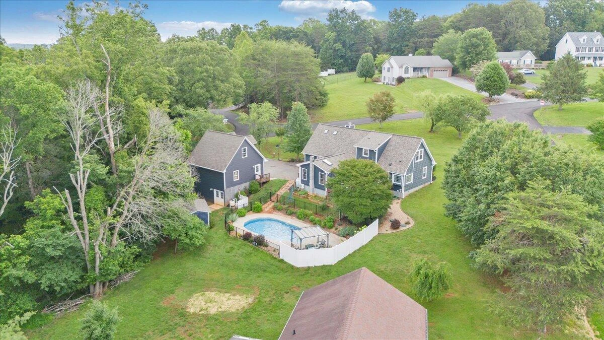 245 Indian Pointe DR - Photo 73