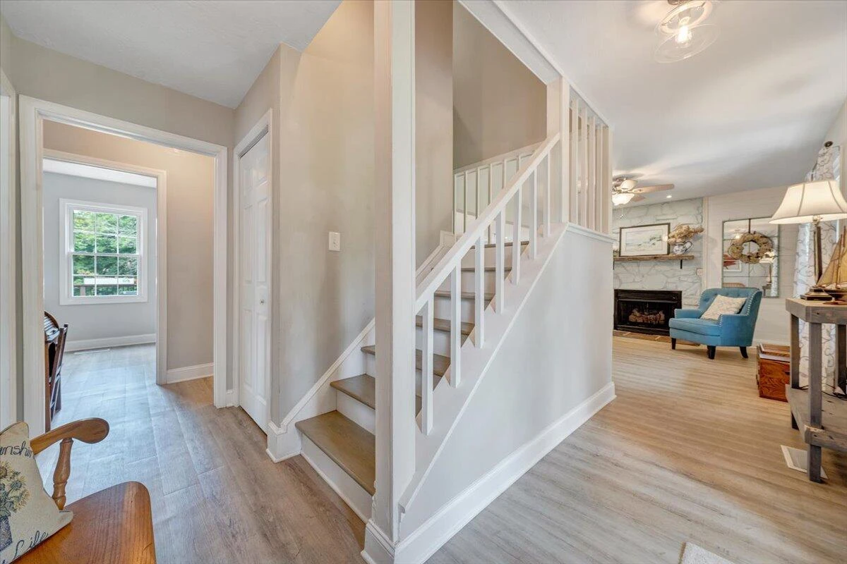 245 Indian Pointe DR - Photo 11