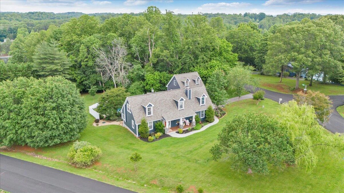 245 Indian Pointe DR - Photo 77