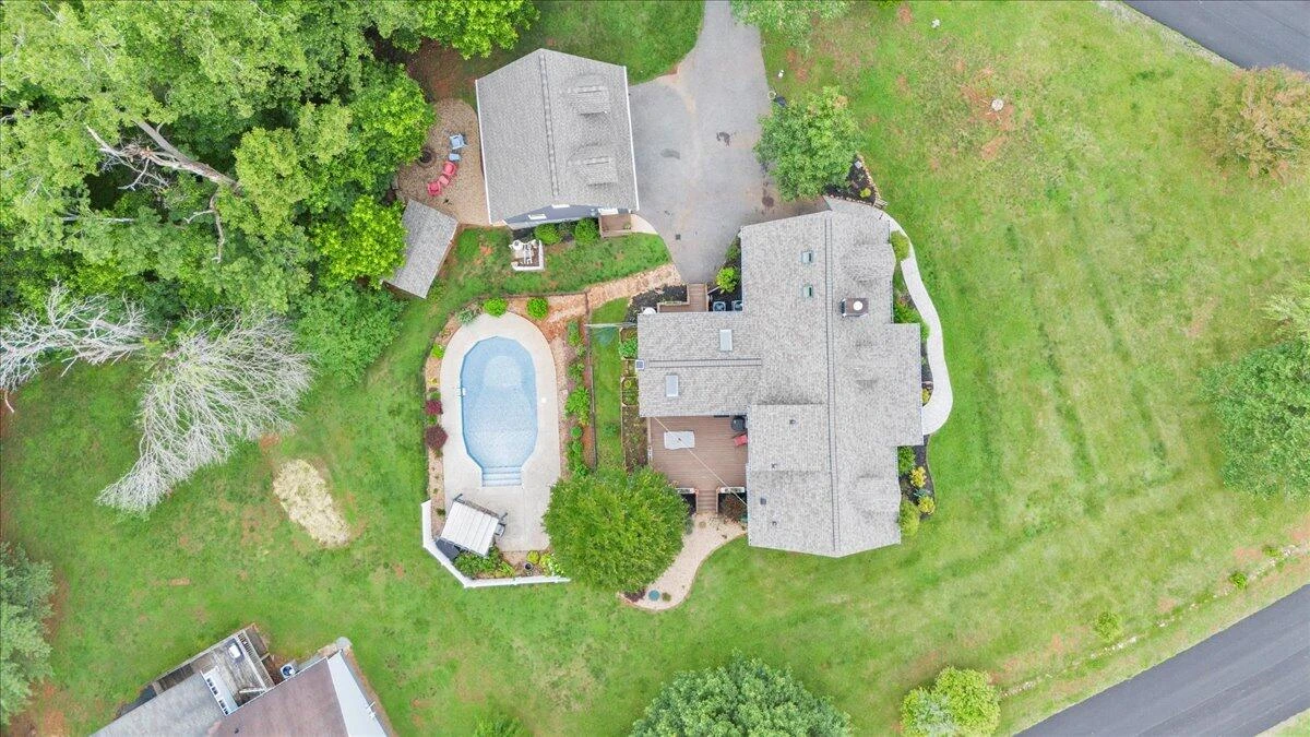 245 Indian Pointe DR - Photo 82