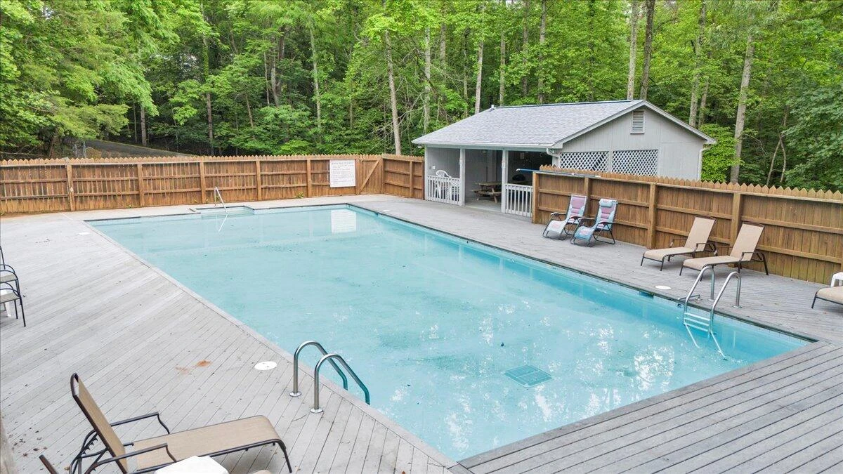 245 Indian Pointe DR - Photo 86