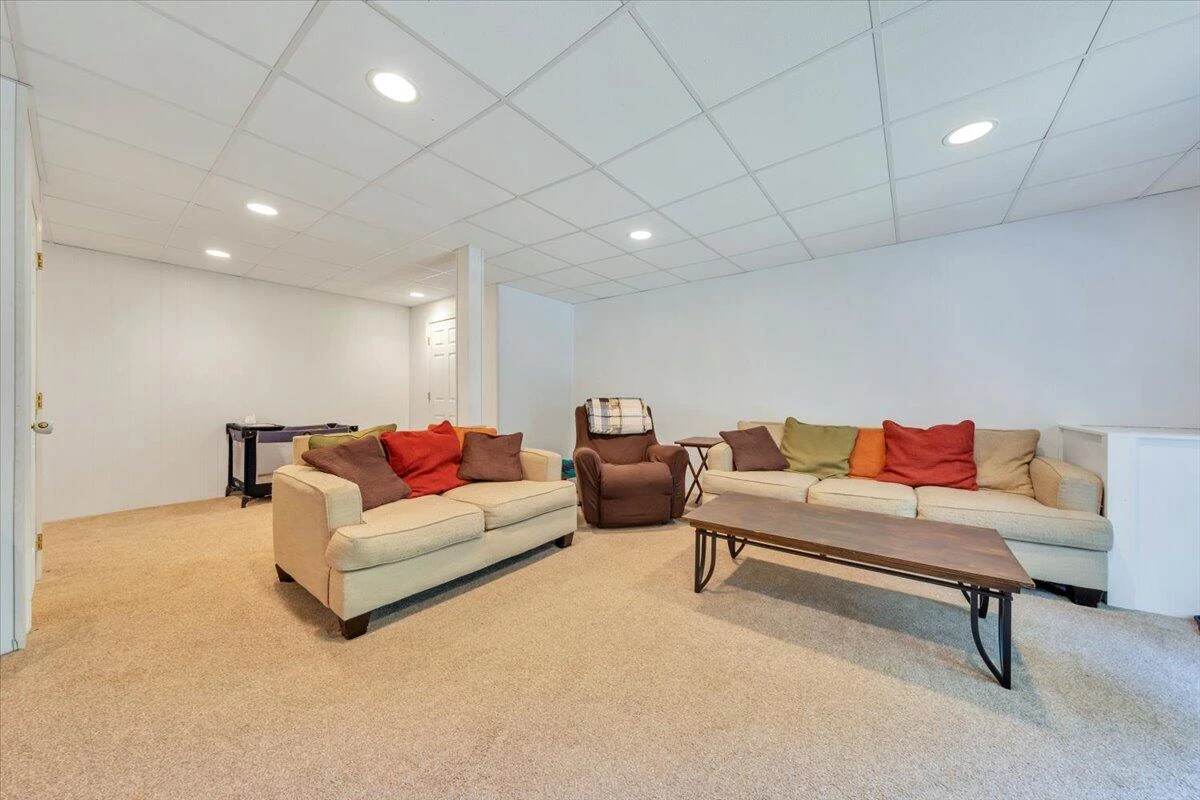 595 Iron Ridge RD - Photo 34