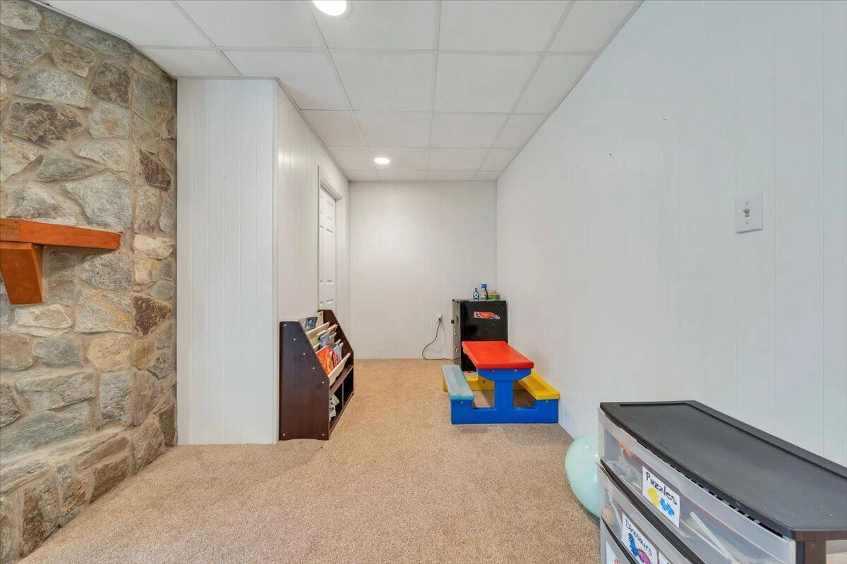 595 Iron Ridge RD - Photo 35