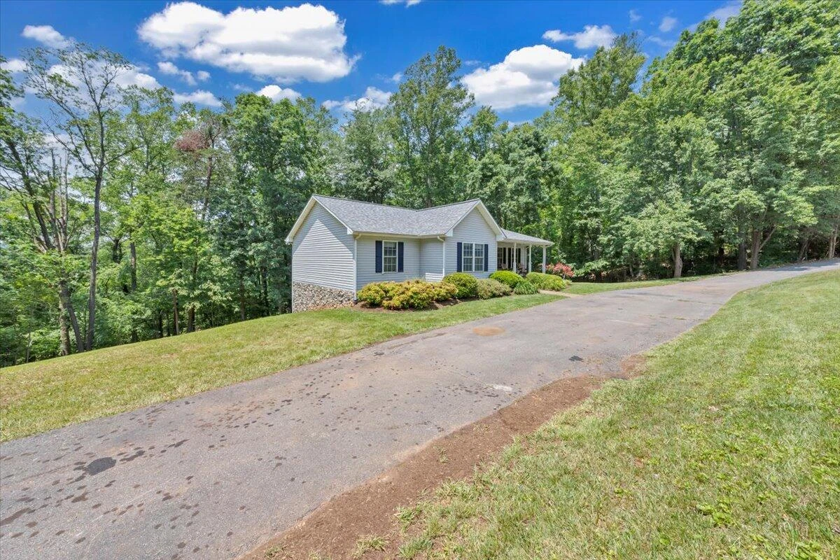 595 Iron Ridge RD - Photo 45