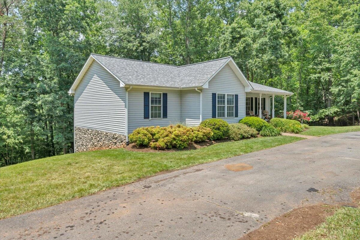 595 Iron Ridge RD - Photo 46