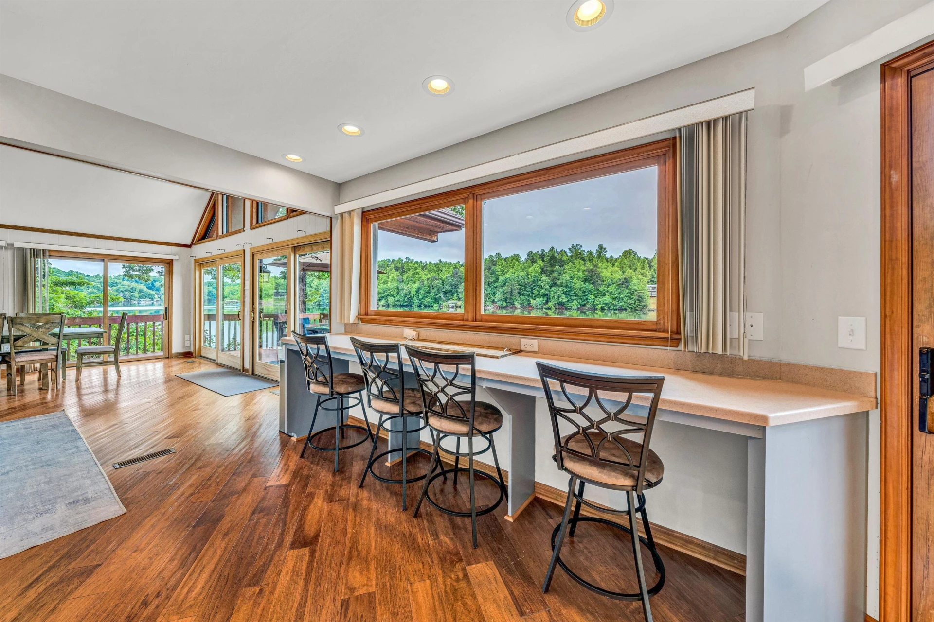 510 Crestview RD - Photo 12